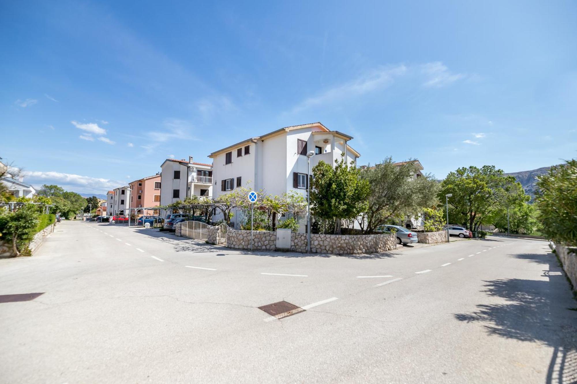 Apartments Mikulina Baska  Bagian luar foto
